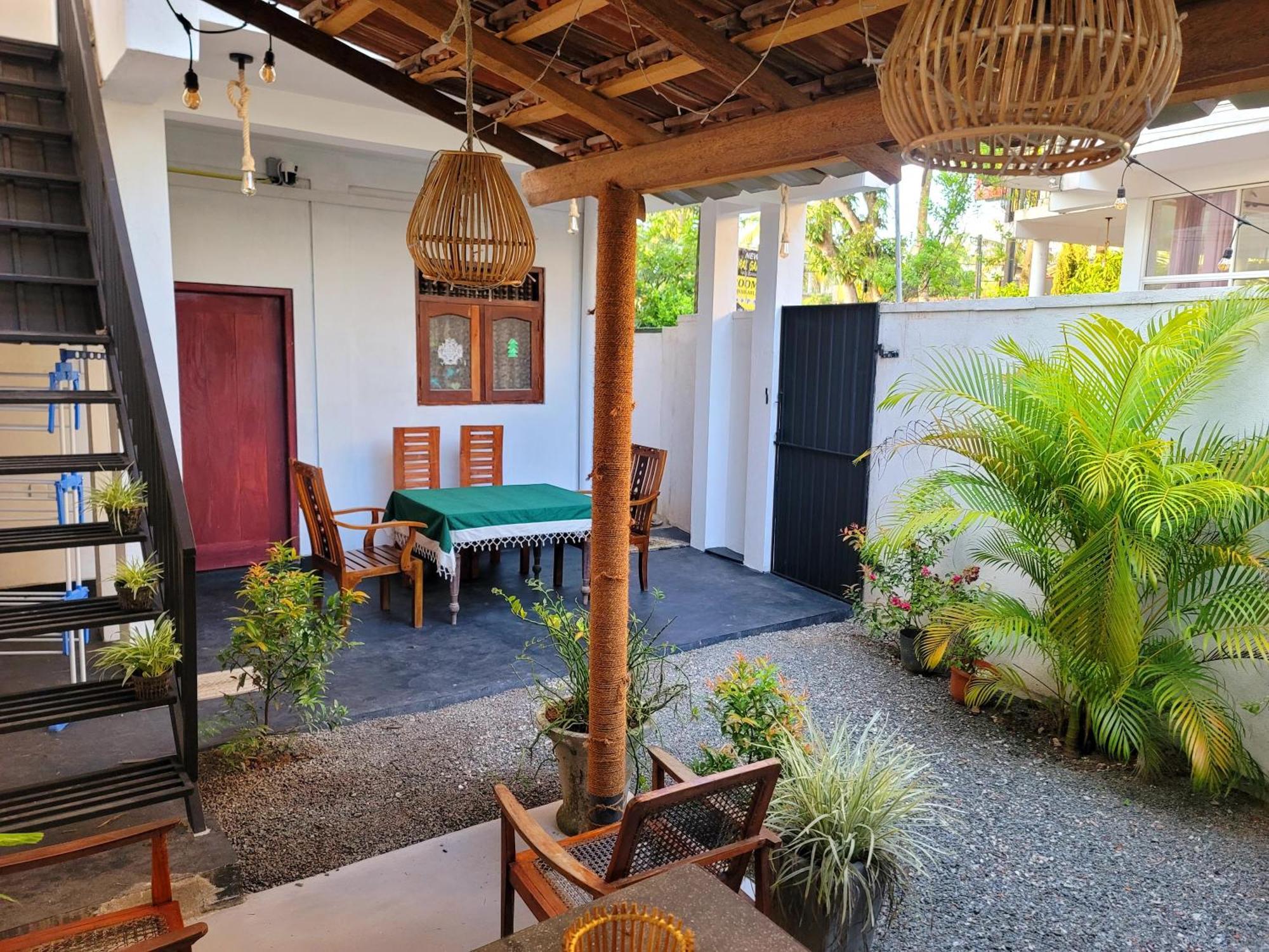 New Coral Garden Weligama Hotell Exteriör bild